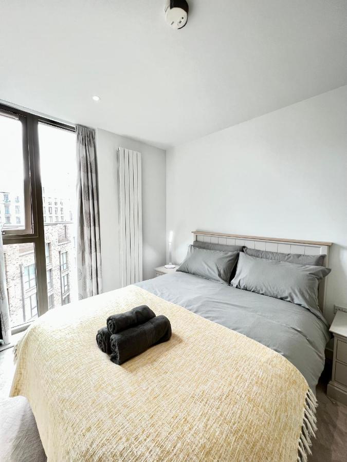 Luxury 2 Bedroom 2 Bathroom Apartment - London City Airport Exteriér fotografie