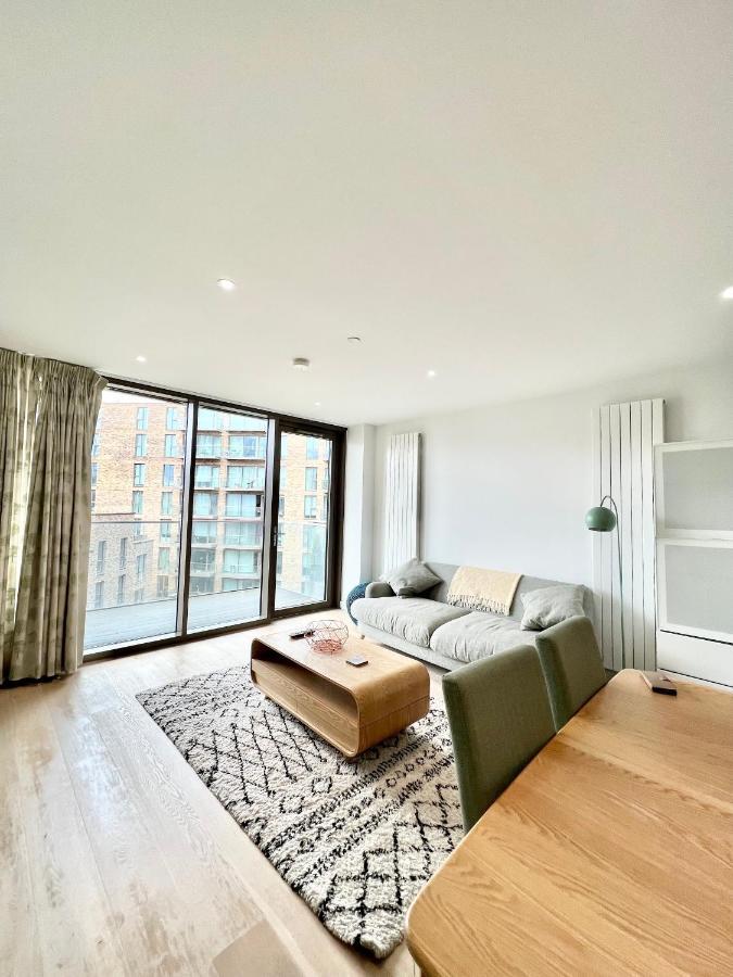 Luxury 2 Bedroom 2 Bathroom Apartment - London City Airport Exteriér fotografie